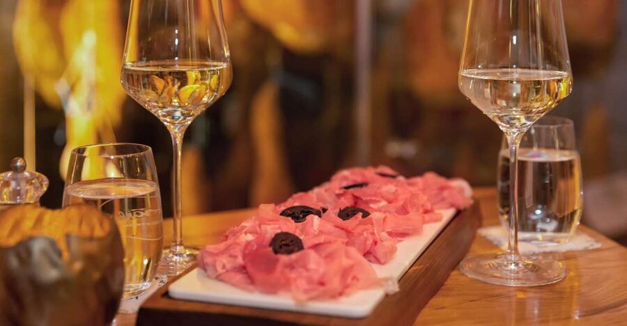 Vienna: Best of Vienna Food Tour - The final wine cellar tasting