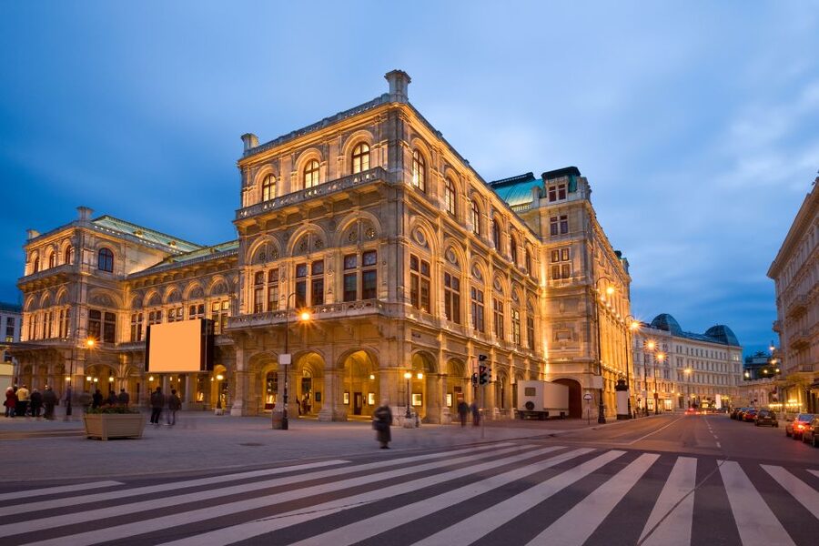 Vienna: Big Bus Hop-On, Hop-Off Tour by Open-Top Bus - The Palace Route: Belvedere, Hundertwasserhaus, and Schönbrunn
