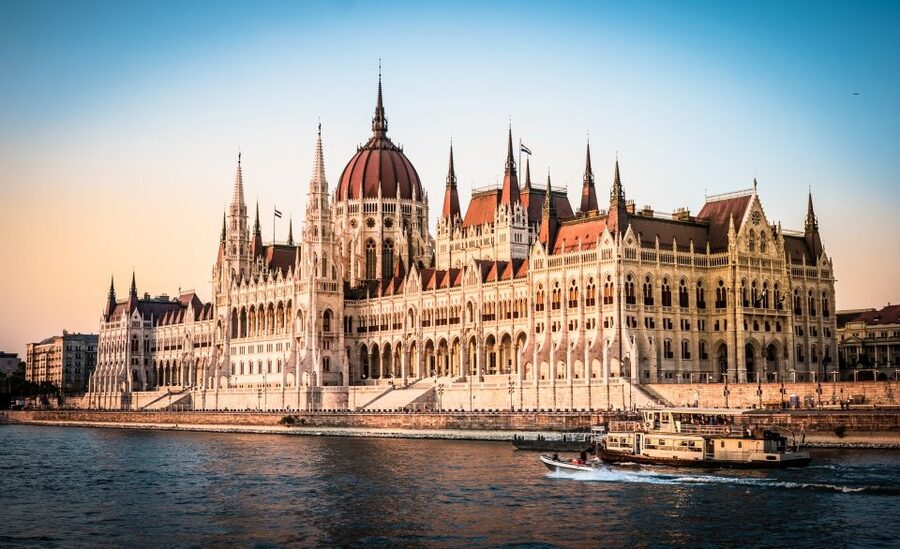 Vienna: Budapest Day Trip - Heroes’ Square and the edge of City Park