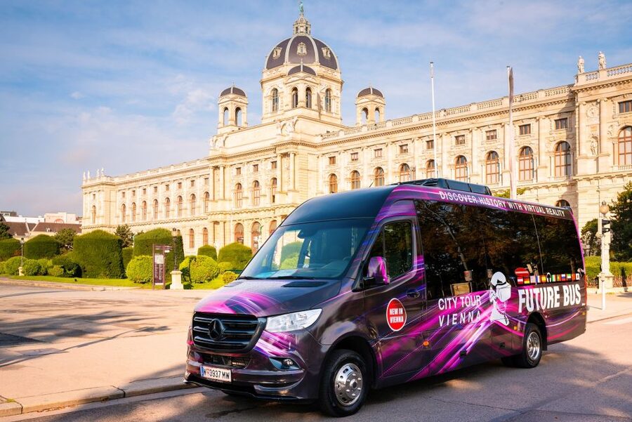 Vienna: Bus Tour with Virtual Reality Experience - Key points at a glance
