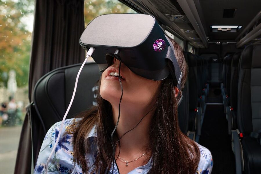 Vienna: Bus Tour with Virtual Reality Experience - From the Volksgarten to Vienna City Hall