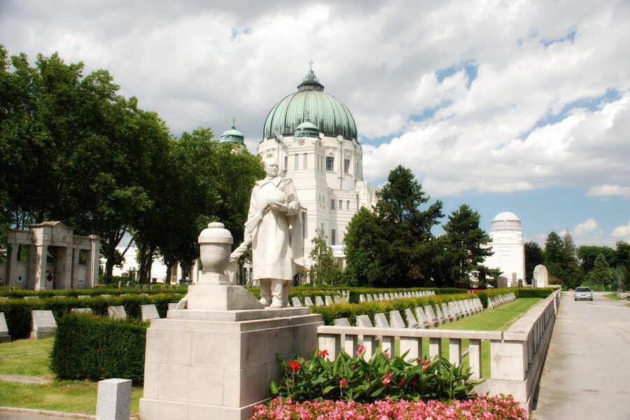 Vienna Central Cemetery Walking Tour with Transfers - Why the three-hour option may be worth the extra time