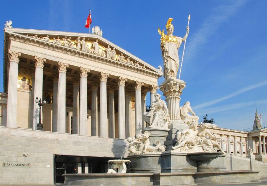 Vienna: City Center Guided Walking Tour - Heroes Square and the Hofburg Palace