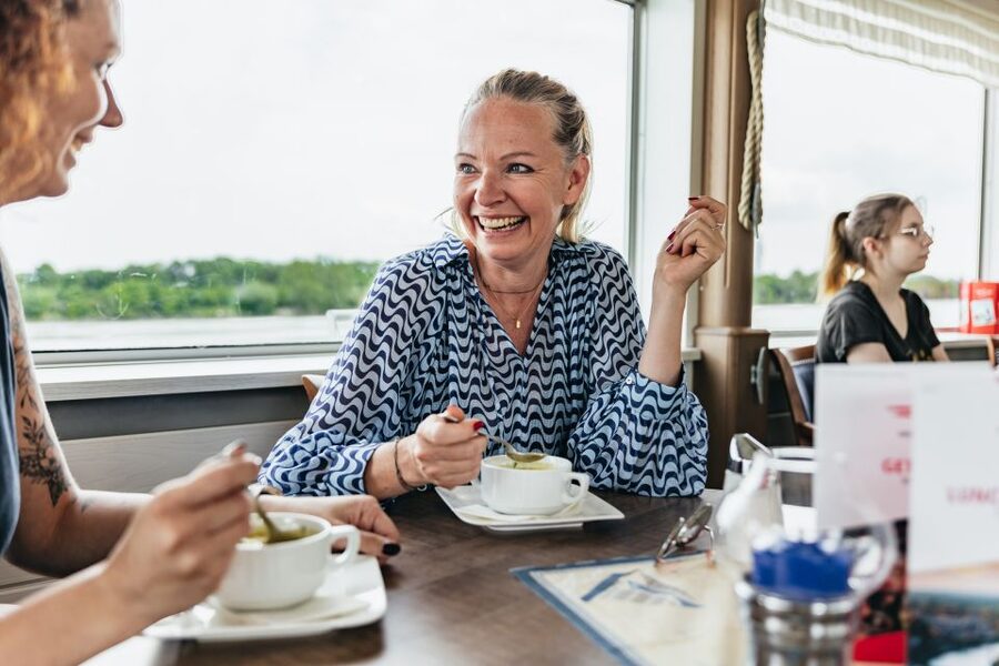 Vienna: City Cruise with Optional Lunch - Who should book this canal cruise?
