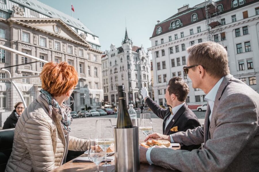 Vienna: City Sightseeing Tour in an Electro Vintage Car - Adding sparkling wine, sandwiches, and petit fours