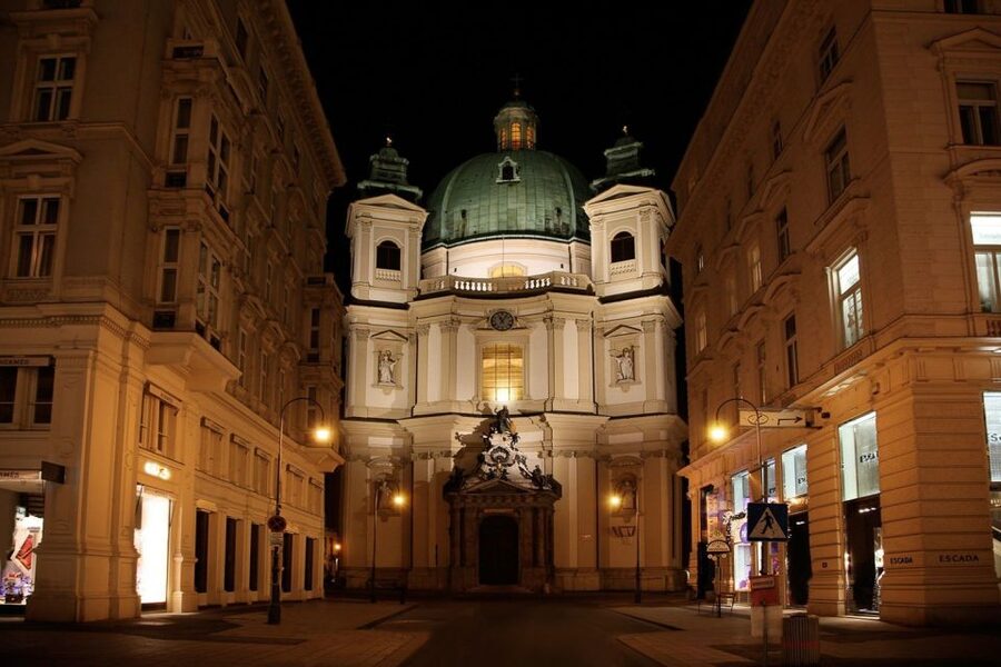 Vienna: Classic Ensemble Vienna in St. Peter's Church Ticket - Why St. Peter’s Church changes the whole evening