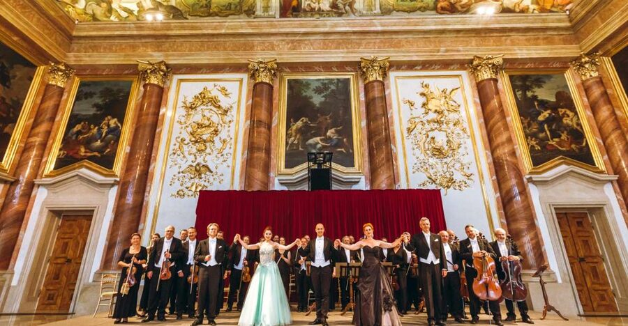Vienna: Concert Tickets for Vienna Hofburg Orchestra - Why Mozart and Strauss feel at home in Vienna