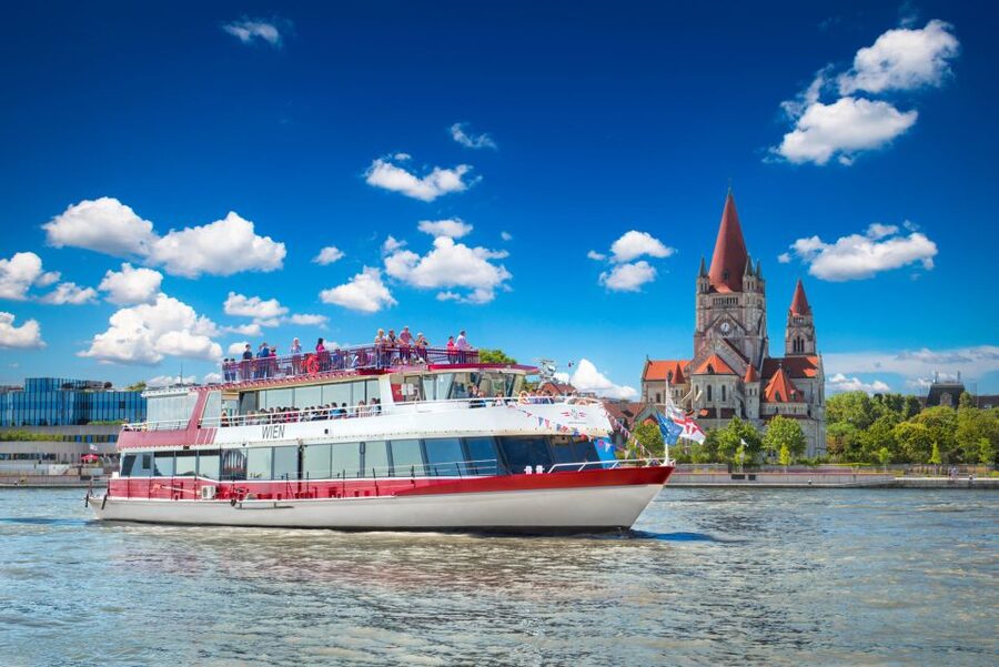 Vienna: Cruise and Schnitzel Tour - What the cruise does well, and where it falls short
