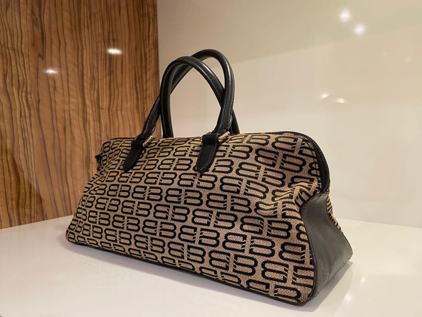 Vienna: Designer Fashion Time Capsule Experience - Why the $28 price can work