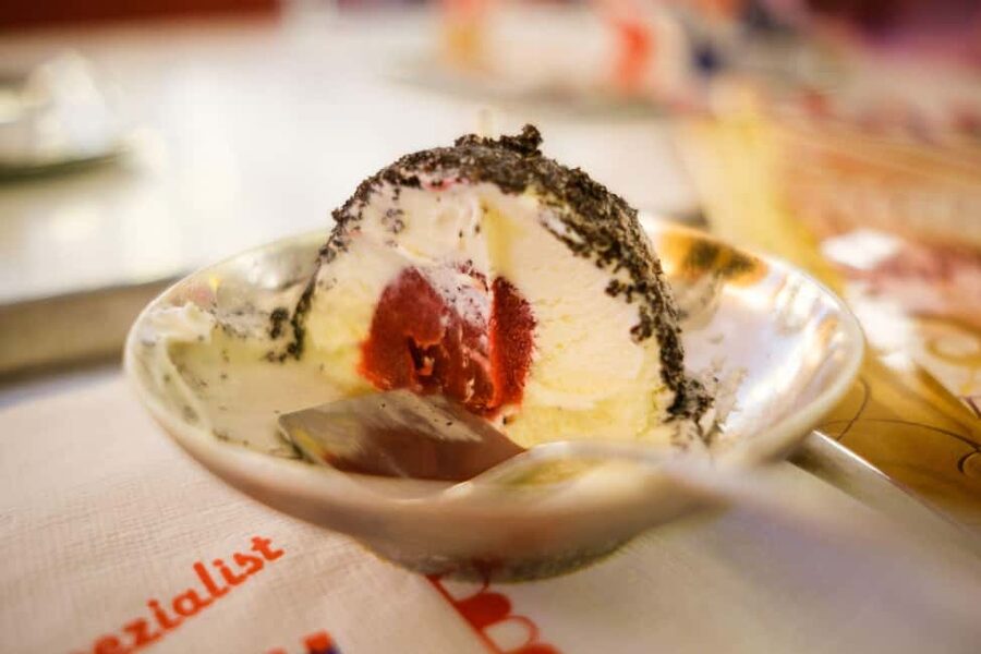 Vienna: Dessert Tour with Pastries, Cakes & Hidden Cafes - Why this Vienna dessert tour feels different
