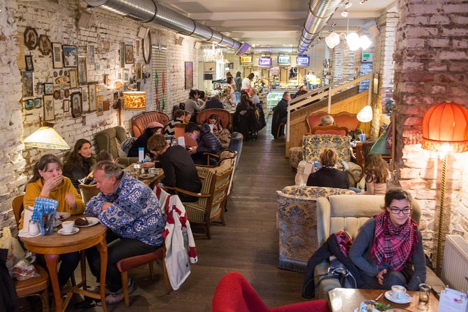 Vienna for Food Lovers: Cafés, Markets & Austrian Cuisine - The Austrian lunch that changes the pace