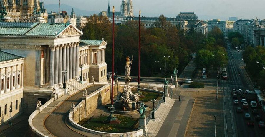Vienna: Full-Day Private Tour including Schönbrunn Palace - Why this eight-hour format works in Vienna