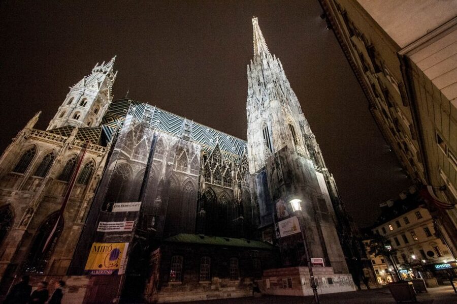 Vienna: Ghosts and Legends Guided Nighttime Walking Tour - Neuer Markt and the stories behind ordinary streets
