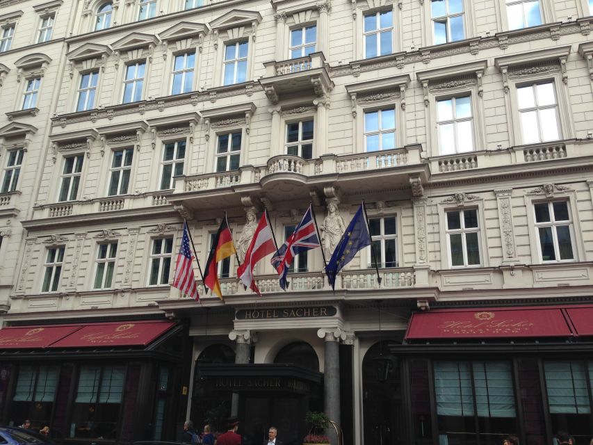 Vienna: Guided E-Bike Tour - Parliament, Rathaus, and the Burgtheater