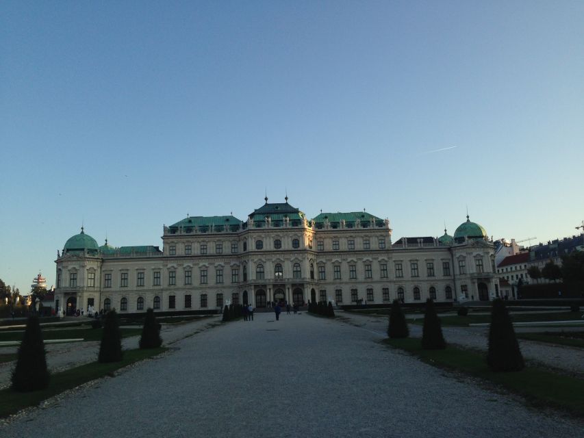 Vienna: Guided E-Bike Tour - What the extra e-bike time can add