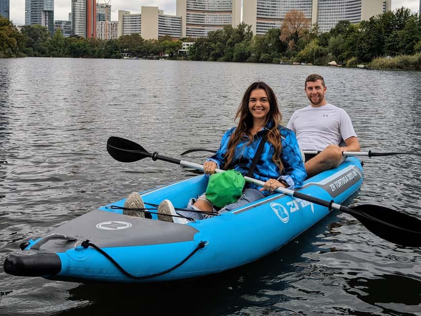 Vienna: Guided Kayaking Tour - Shared group or private kayak?