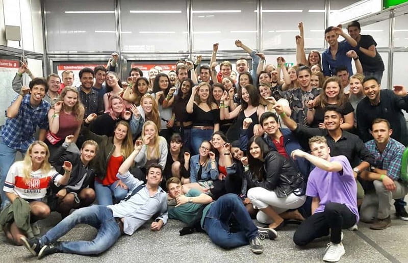 Vienna: Guided Pub Crawl with Club Entry - Starting at Dick Mack’s in central Vienna