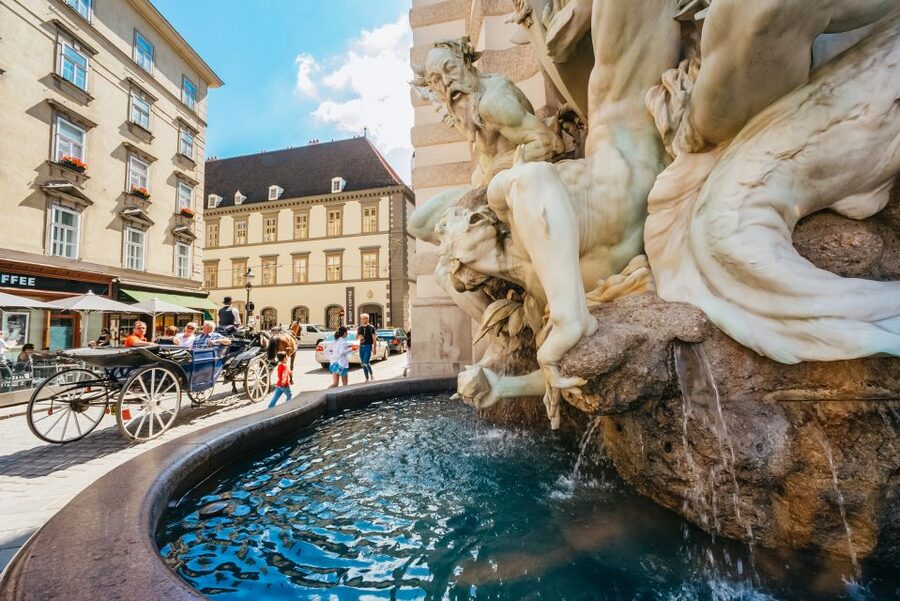 Vienna: Guided Walking Tour of City Center Highlights - Why this two-hour walk works as a first look at Vienna