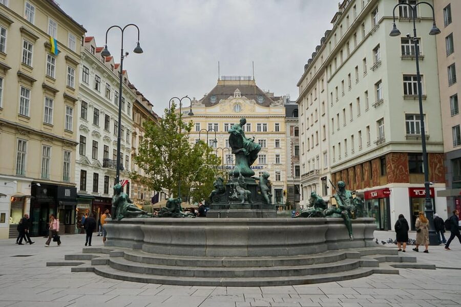 Vienna: Guided Walking Tour of City Highlights & Hidden Gems - Finishing at St. Stephen’s Cathedral