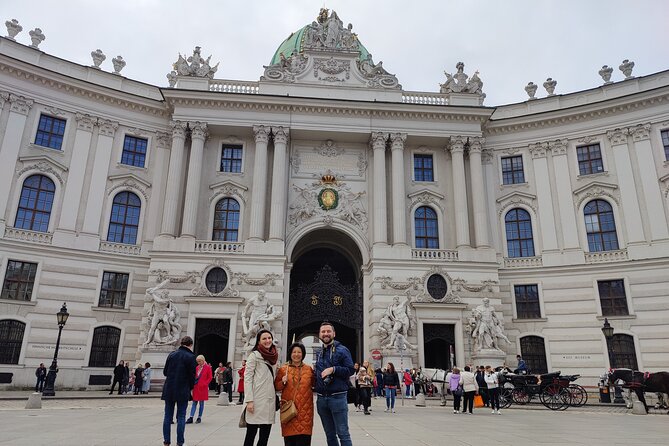 Vienna Highlight Tour - yue walk - Josefsplatz and the Habsburg court