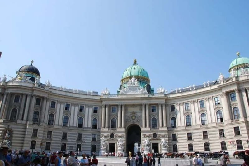 Vienna: History Highlight Walking Tour - Starting at Michaelerplatz and the Roman remains