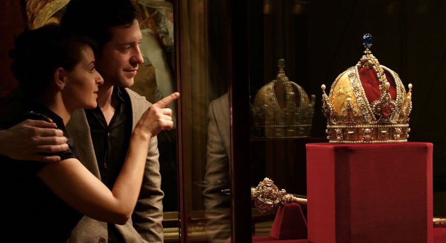 Vienna: Imperial Treasury in the Hofburg Palace - Jewels, emeralds, and the personal side of the court