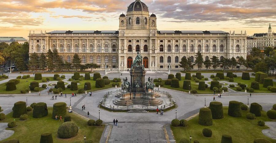 Vienna: Kunsthistorisches and Leopold Museum Combo Ticket - Rubens, Rembrandt, Raphael, and Vermeer