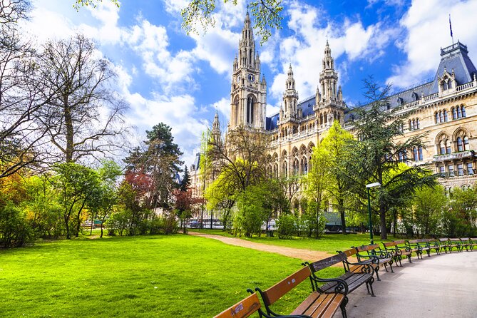 Vienna: Meet Beethoven Life Private Guided Walking Tour - Reading the Ringstrasse as a musical city
