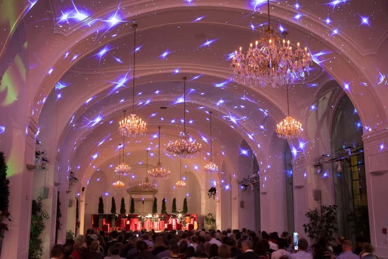 Vienna: Mozart and Strauss Concert at Schönbrunn - The evening schedule from 8 p.m. to 10:15 p.m.