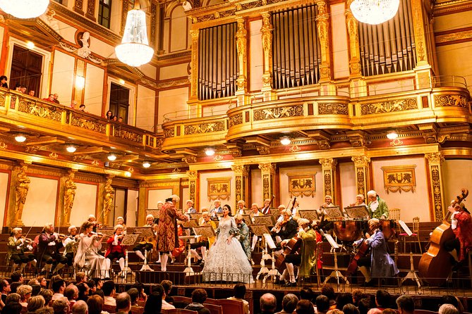 Vienna Mozart Concert in Historical Costumes at the Musikverein - Arriving at Musikverein at 8:15 pm