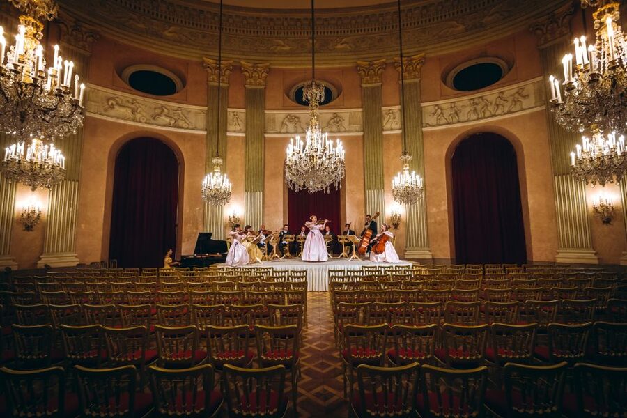 Vienna: Mozart & Strauss Classical Concert at Börse Palace - Choosing between the 6:30 PM and 8:30 PM shows