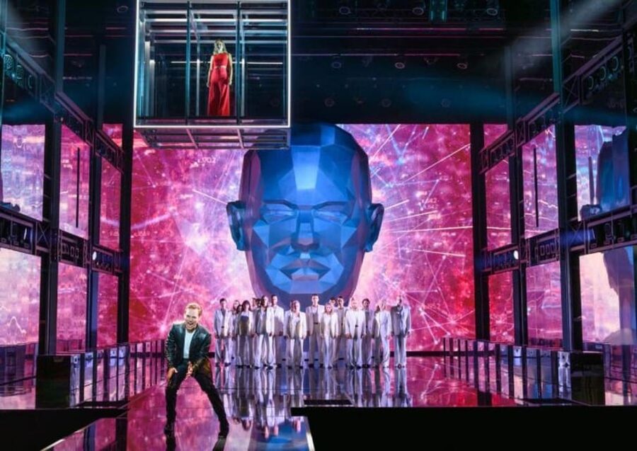 Vienna: Musical Tickets ROCK ME AMADEUS - THE FALCO MUSICAL - The intermission and the nearly three-hour schedule