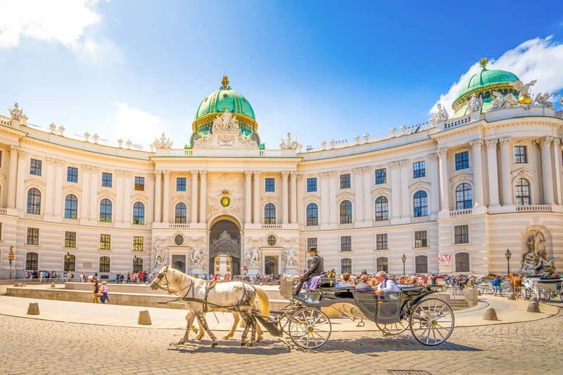 Vienna: Old Town Highlights Private or Group Walking Tour - The four-hour choice: Vienna’s Imperial Treasury