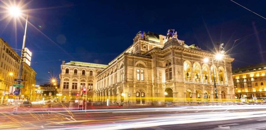 Vienna: Panoramic Night Tour by Bus - Out to the Prater Giant Ferris Wheel