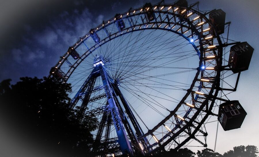 Vienna: Panoramic Night Tour by Bus - Who should book the night bus?