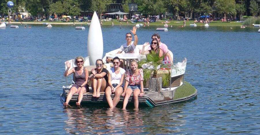 Vienna: Private Floating Island E-Boat Rental on Danube - Why the Old Danube is worth an hour
