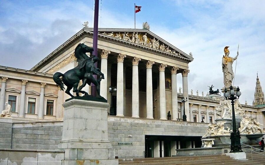 Vienna: Private Half-Day Sightseeing Tour - Four Hours, One Car, Many Choices