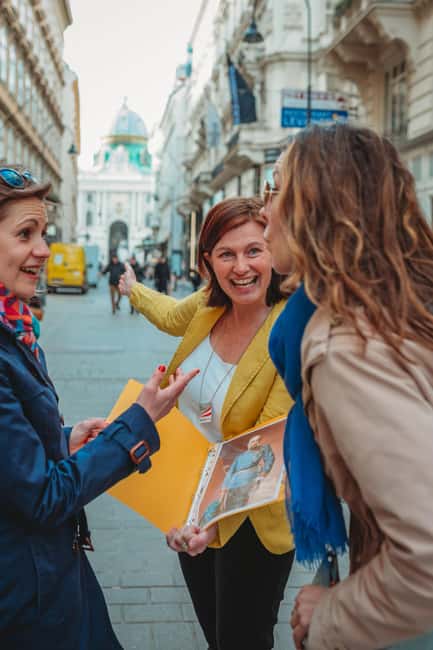 Vienna: Private Walking Tour of the Historic Center - Key points at a glance