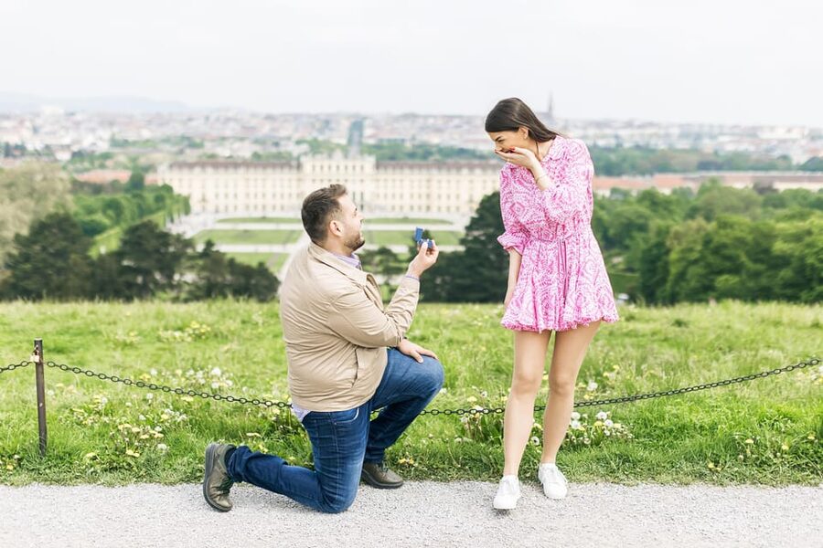 Vienna: Professional Photoshooting - Finishing near Stephansdom