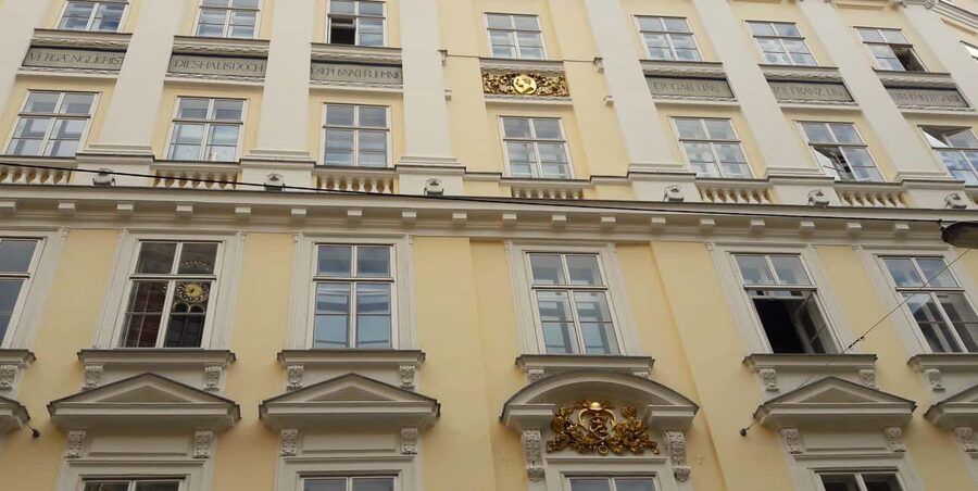 Vienna's Highlights in two hours (two options) - Who should book this Vienna walk