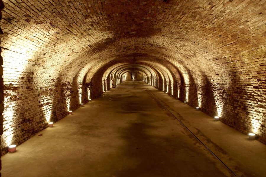 Vienna: Schlumberger Wine Cellar Guided or Self-Guided Tour - Choosing the tasting set after the tour