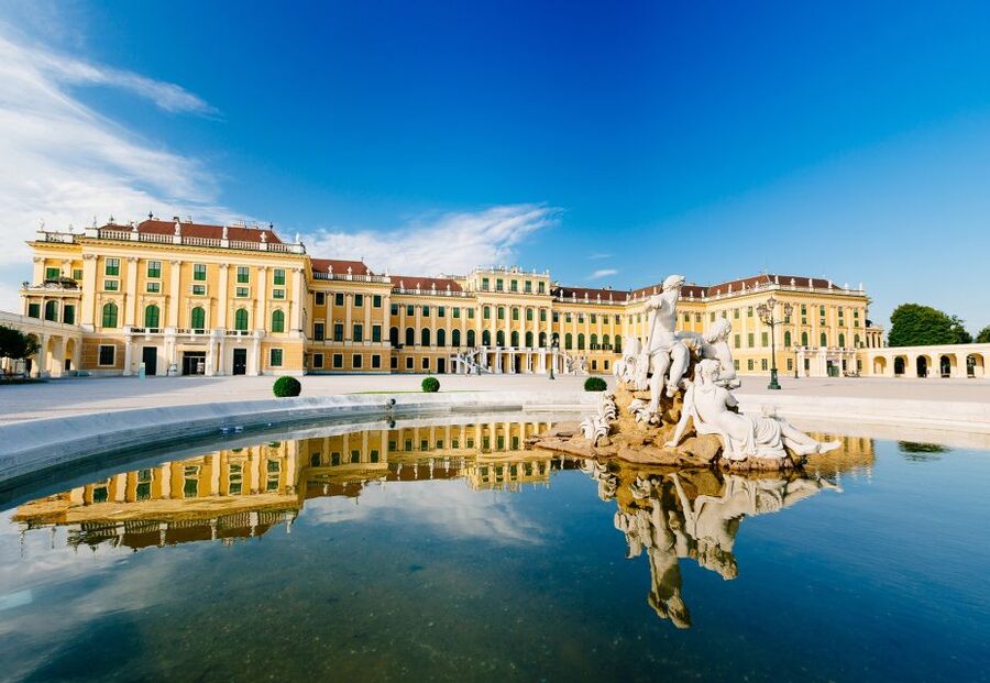 Vienna: Schönbrunn Palace & Garden Skip-the-Line Guided Tour - The palace crowds and the pace of the visit
