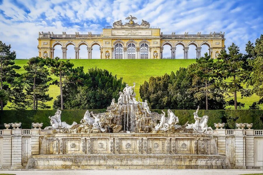 Vienna: Schönbrunn Palace & Gardens Skip-the-Line Tour - Timing, weather, and practical comfort