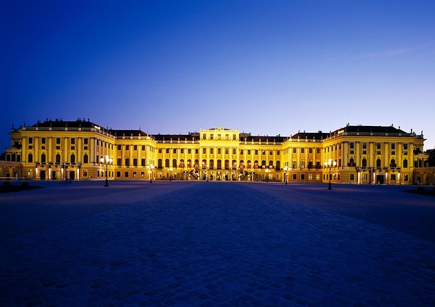 Vienna: Schönbrunn Palace Tour at 7 PM & Classical Concert - Meeting at 6:45 PM inside the palace entrance