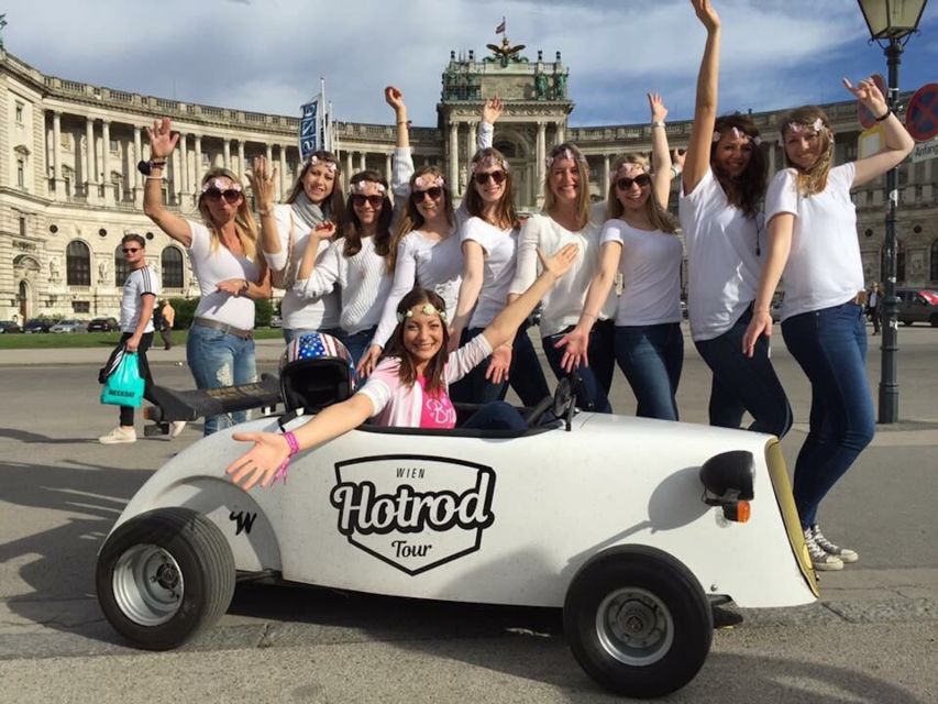 Vienna: Sightseeing Tour in Hotrod - What the 1.5-hour timing really gives you