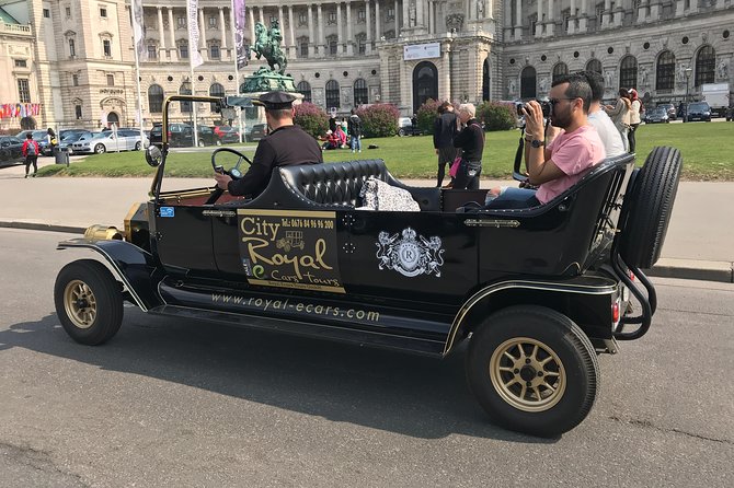 Vienna: Silver Tour (30 min) Vienna City Center Sightseeing Tour - Why the convertible car changes the experience