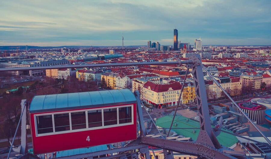 Vienna: Skip-the-cashier-desk-line Giant Ferris Wheel Ride - Key points to know before you go