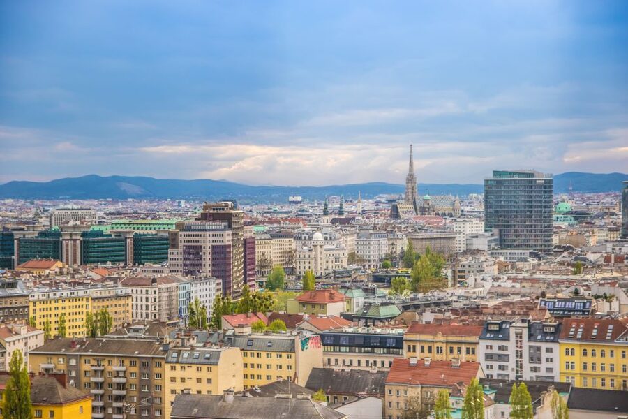 Vienna: Skip-the-cashier-desk-line Giant Ferris Wheel Ride - How long to allow for the full visit