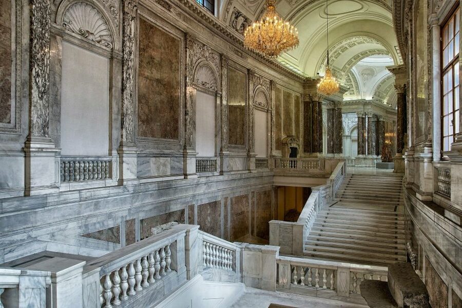 Vienna: Skip-the-Line Hofburg Ticket & Sisi Museum Tour - Is $241 a fair price?