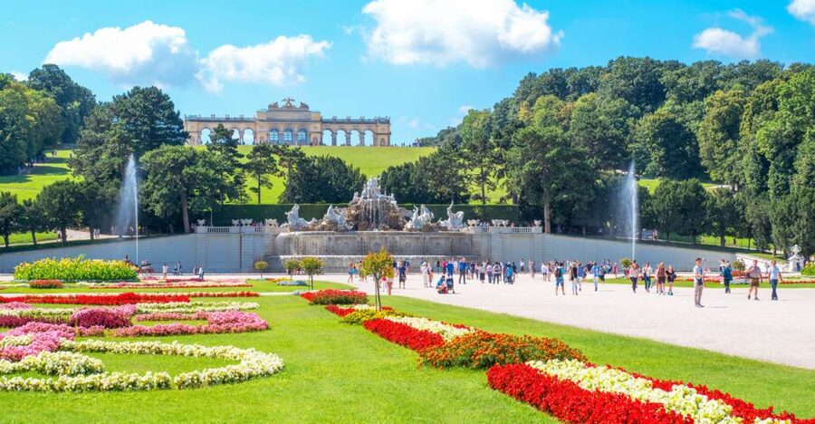 Vienna: Skip-the-Line Schönbrunn Palace & Gardens Tour - Key points to know before booking